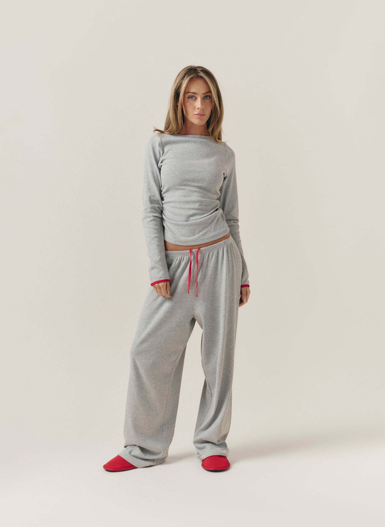 Late Checkout Lounge Set - Red