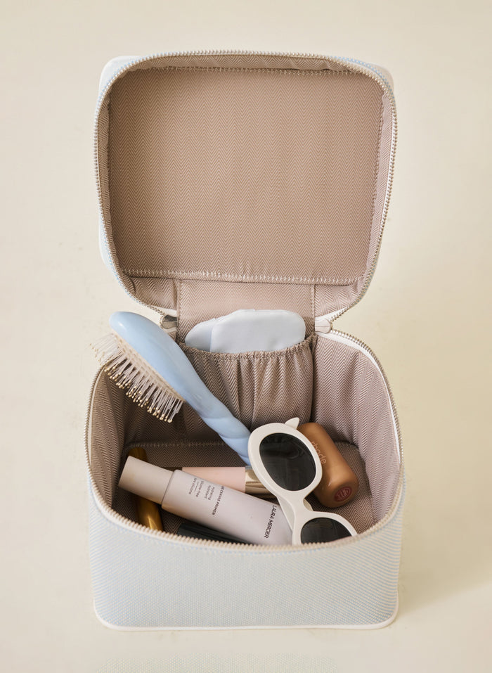 Everything Vanity Bag - Blue
