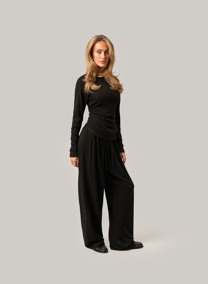 Soft Late Checkout - Black
