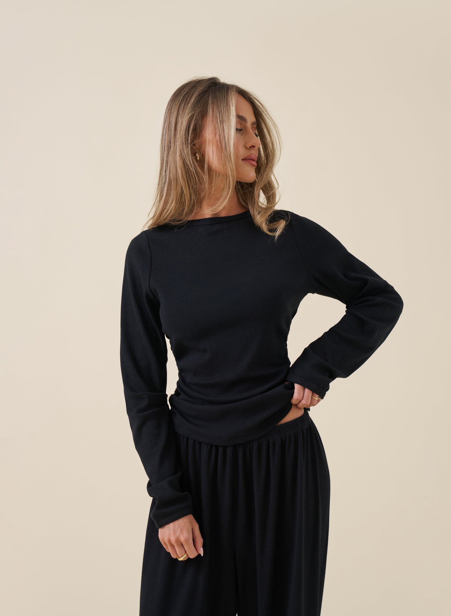 Late Checkout Lounge Set - Black