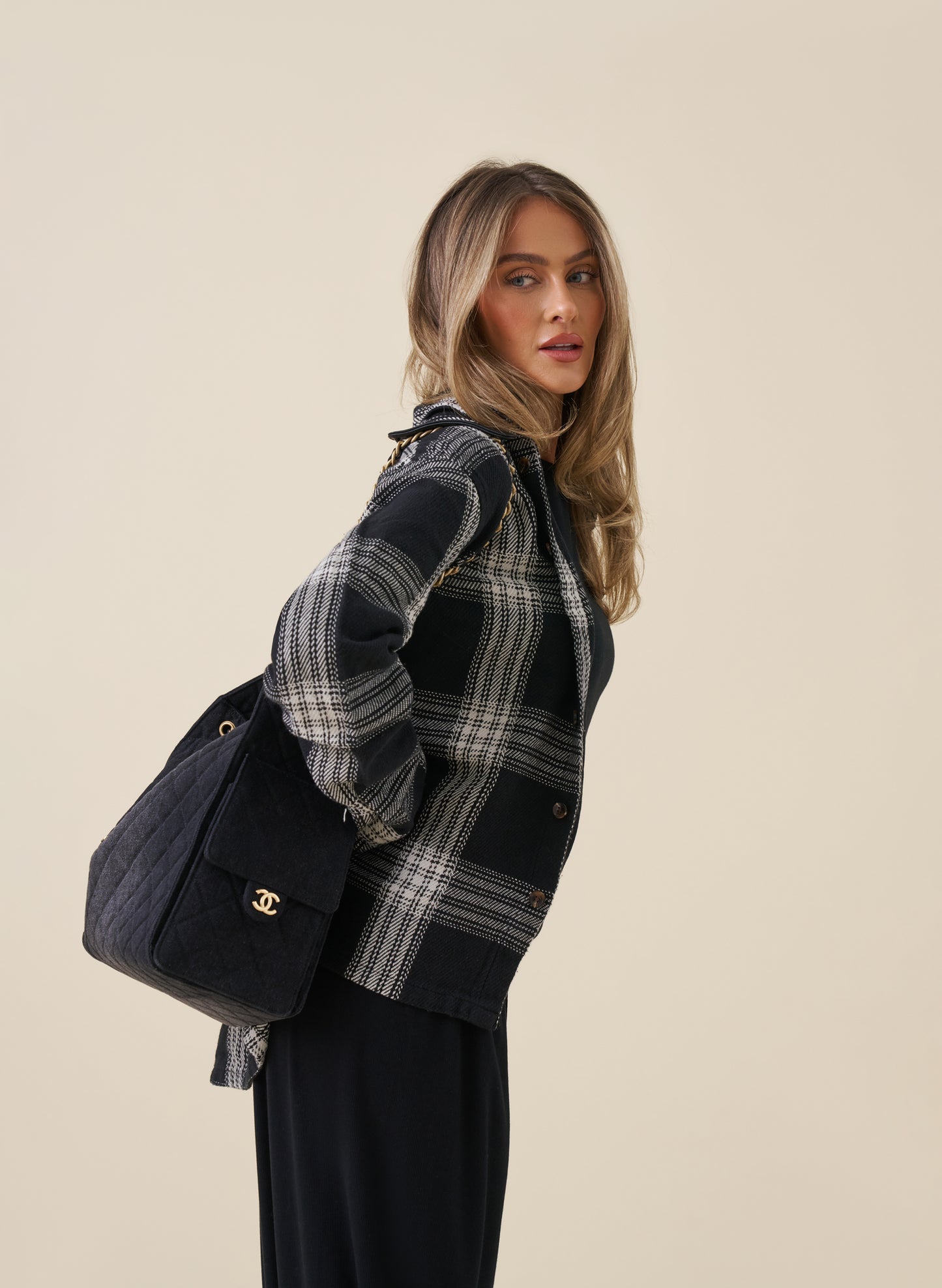 Late Checkout Lounge Set - Black