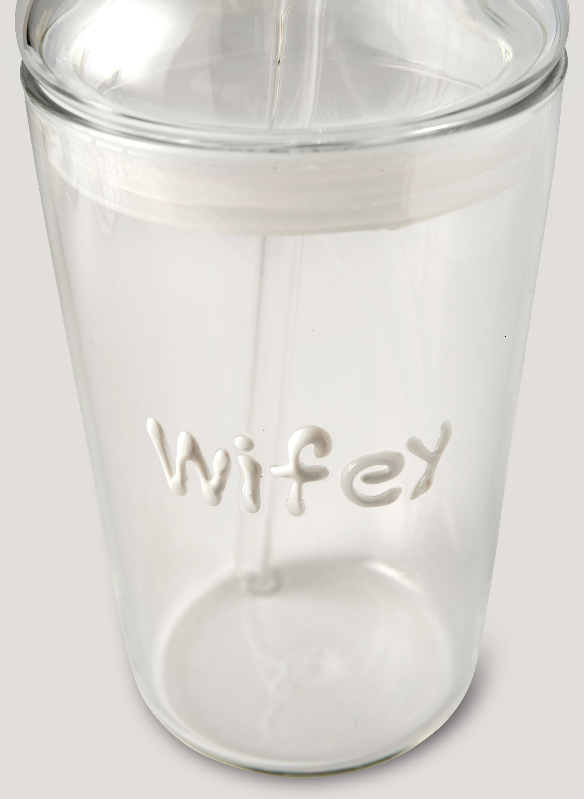 Clear tumbler with 'wifey' engraving on a white background