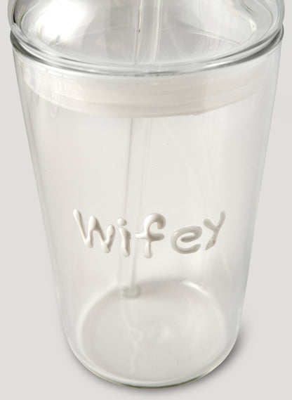 Clear tumbler with 'wifey' engraving on a white background